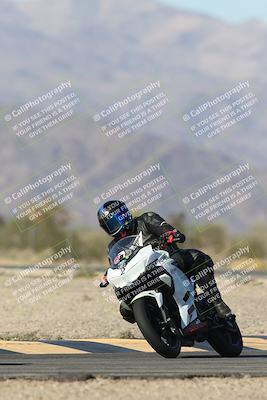 media/Dec-04-2025-Racers Edge (Thu) [[5ebc9f124d]]/3-B Group/1-Session 1 (Turn 7)/